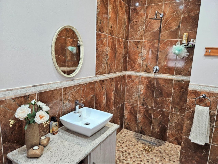 4 Bedroom Property for Sale in Melodie North West